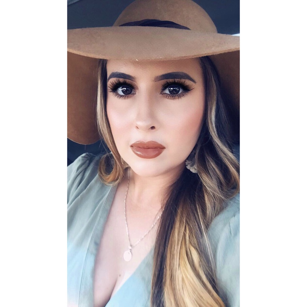 Meet your Posher, Michelle